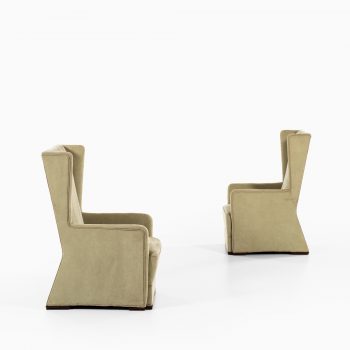 Pair of easy chairs attributed to Uno Åhrén or Björn Trädgårdh at Studio Schalling
