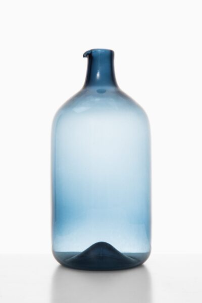 Timo Sarpaneva glass vase model Pullo by Iittala at Studio Schalling