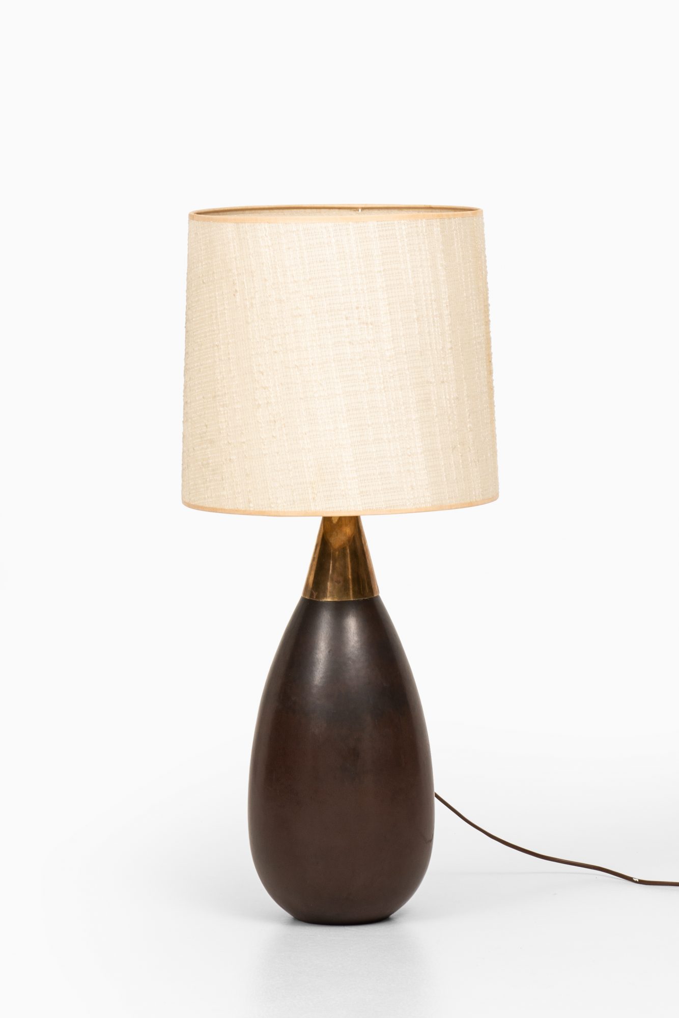 Carl-Harry Stålhane table lamp in ceramic and brass at Studio Schalling