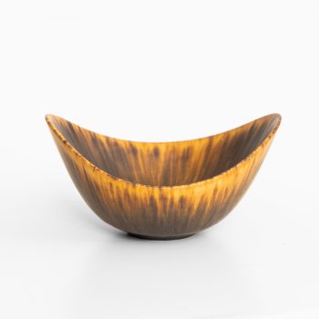 Gunnar Nylund ceramic bowl model ARO at Studio Schalling