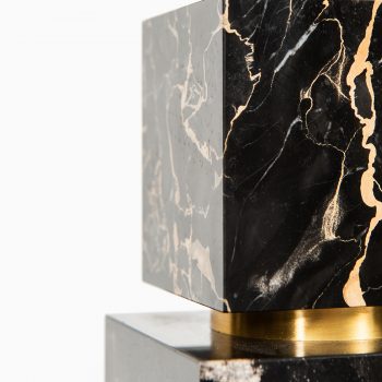 Table lamp in brass and marble by unknown designer at Studio Schalling