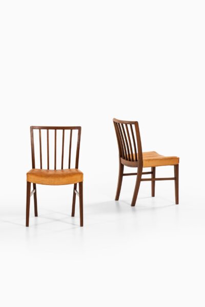 Frits Henningsen dining chairs in cuban mahogany at Studio Schalling