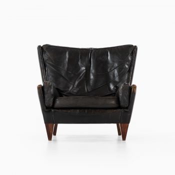 Illum Wikkelsø easy chair model V11 by Holger Christiansen at Studio Schalling