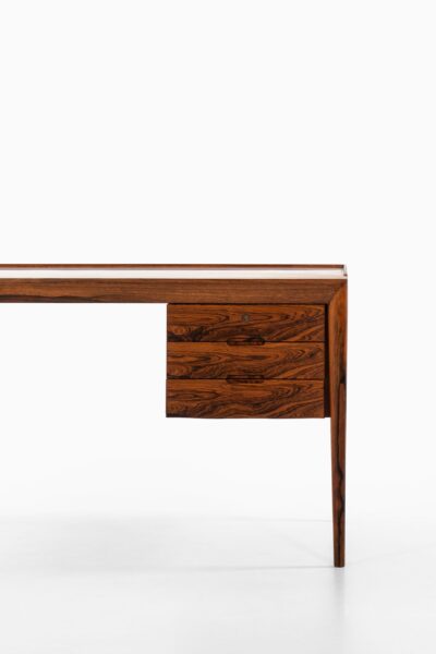 Erik Riisager Hansen desk in rosewood by Haslev møbelsnedkeri at Studio Schalling