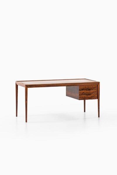 Erik Riisager Hansen desk in rosewood by Haslev møbelsnedkeri at Studio Schalling