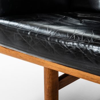 Hans Wegner sofa model GE-236 at Studio Schalling