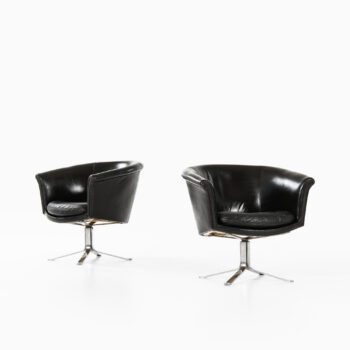 Lennart Bender easy chairs in steel and leather at Studio Schalling