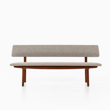 Ejner Larsen & Aksel Bender Madsen sofa by Næstved møbler at Studio Schalling