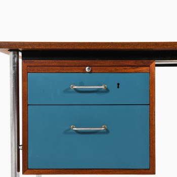 Aksel Bender Madsen & Ejner Larsen desk in teak at Studio Schalling