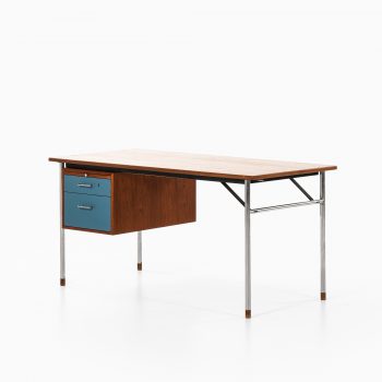 Aksel Bender Madsen & Ejner Larsen desk in teak at Studio Schalling