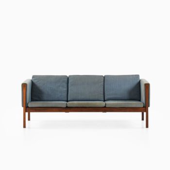 Hans Wegner CH163 sofa by Carl Hansen & Son at Studio Schalling