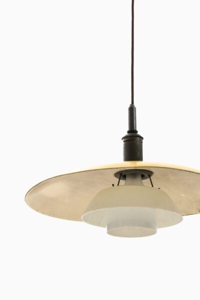 Poul Henningsen ceiling lamp model PH-5/5 at Studio Schalling