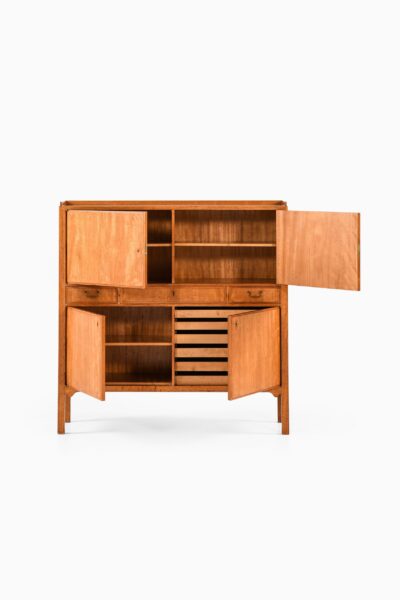 Axel Bäck cabinet in mahogany and brass at Studio Schalling