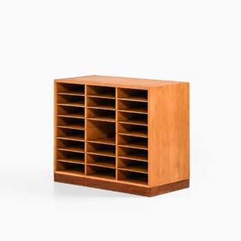 Arne Vodder file cabinet in oak and teak by Vamo Sønderborg