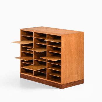 Arne Vodder file cabinet in oak and teak by Vamo Sønderborg