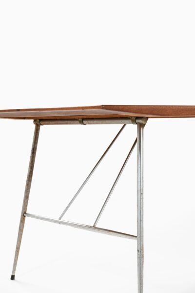 Børge Mogensen dining table by Søborg møbler at Studio Schalling