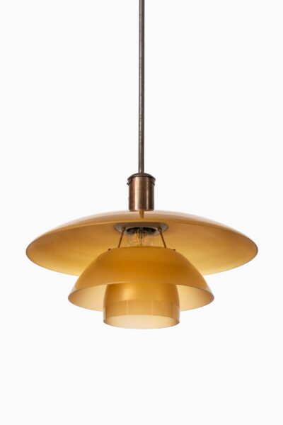 Poul Henningsen ceiling lamp model PH-5/5 at Studio Schalling