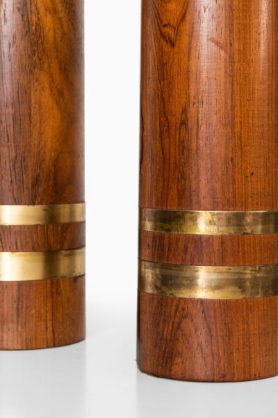 Pair of table lamps in brass and rosewood at Studio Schalling