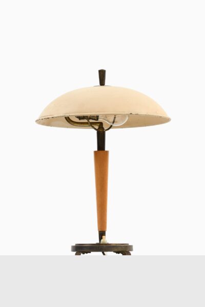 Art Deco table lamp in white lacquered metal at Studio Schalling