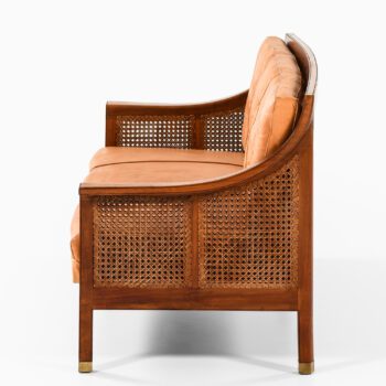 Arne Jacobsen freestanding sofa by Otto Meyer at Studio Schalling