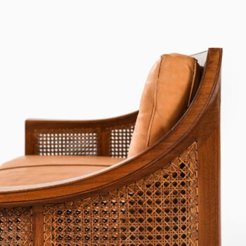 Arne Jacobsen freestanding sofa by Otto Meyer at Studio Schalling