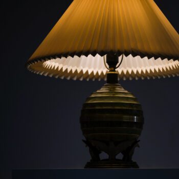 Art Deco table lamp in bronze and brass at Studio Schalling