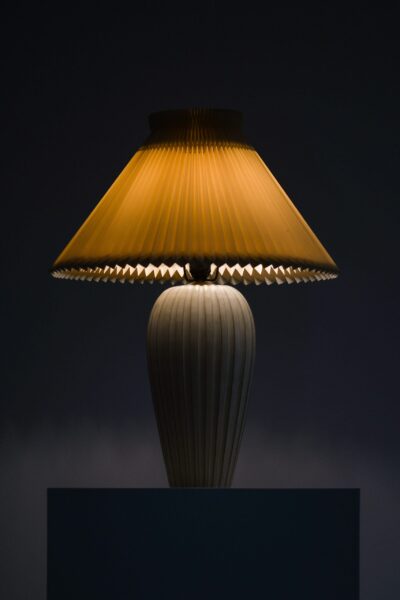 Vicke Lindstrand table lamp by Upsala Ekeby at Studio Schalling