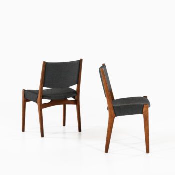 Hans Wegner dining chairs by Johannes Hansen at Studio Schalling