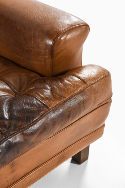 Arne Norell sofa model Merkur in leather at Studio Schalling