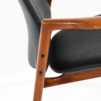 Ib Kofod-Larsen easy chair model Holte at Studio Schalling