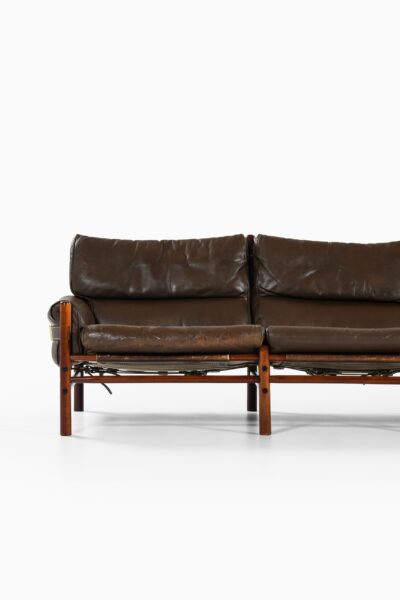 Arne Norell sofa model Kontiki at Studio Schalling