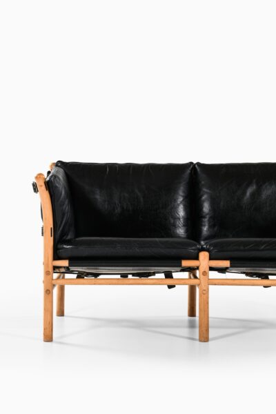 Arne Norell sofa model Ilona in black leather at Studio Schalling