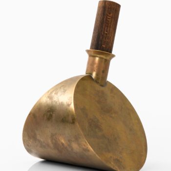 Pierre Forsell decanter in brass at Studio Schalling