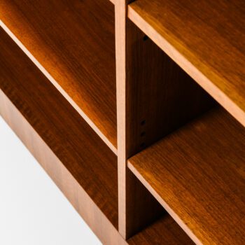 Bookcase in walnut attributed to Josef Frank at Studio Schalling
