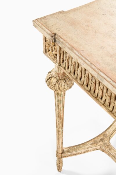 Gustavian console table from ca 1790 at Studio Schalling