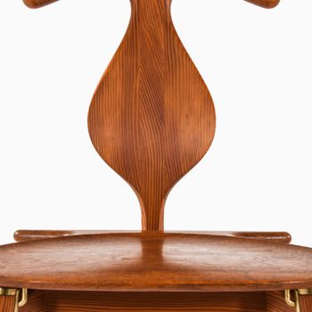 Hans Wegner valet chair in teak and pine at Studio Schalling
