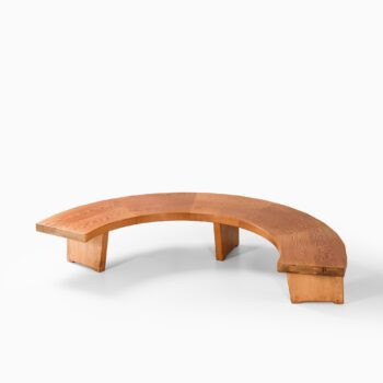 Large and curved bench in solid pine at Studio Schalling