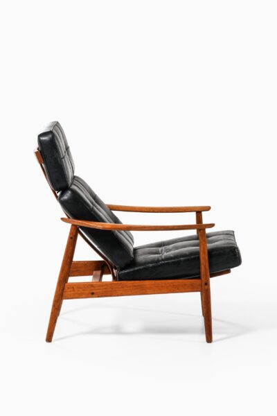 Arne Vodder easy chair model FD 164 at Studio Schalling
