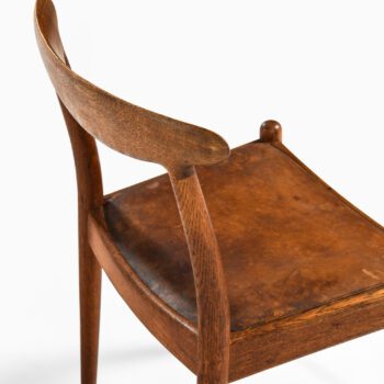 Hans Wegner dining chairs model W1 at Studio Schalling