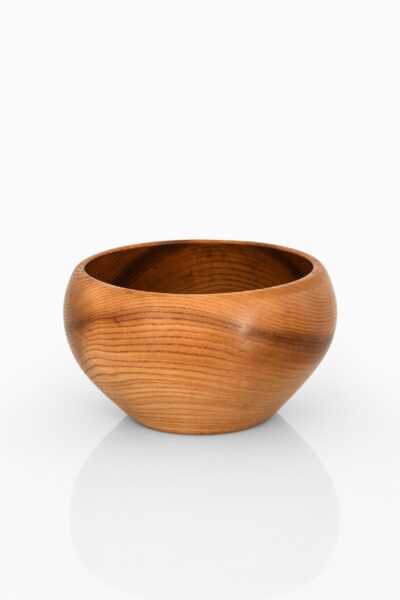 Gösta Israelsson wooden bowl at Studio Schalling