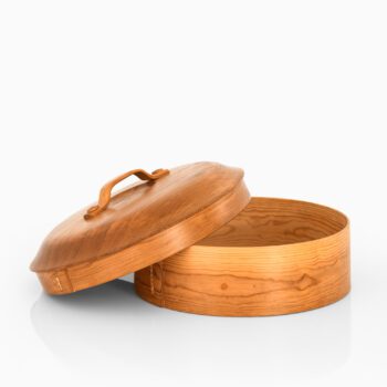 Wooden box with lid by unknown designer at Studio Schalling