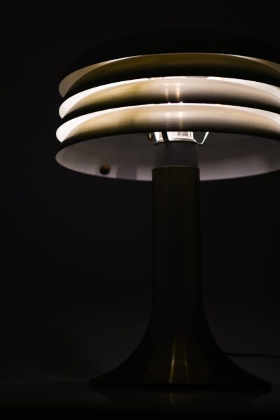 Hans-Agne Jakobsson table lamp model BN-26 at Studio Schalling