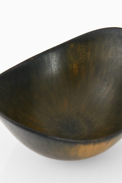 Gunnar Nylund ceramic bowl model ARO at Studio Schalling