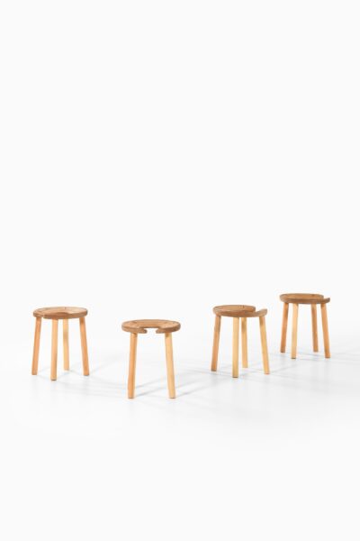 Antti Nurmesniemi 'Sauna' stools in birch at Studio Schalling