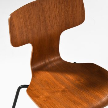 Arne Jacobsen dining chairs model 3103 at Studio Schalling