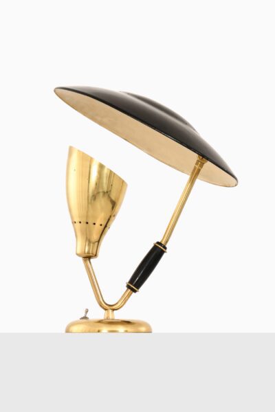 Table lamp in brass produced by Boréns at Studio Schalling