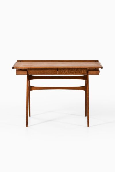 Desk in teak and oak by unknown designer at Studio Schalling