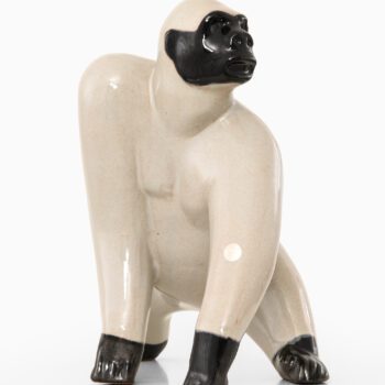 Gorilla sculpture by Gabriel at Studio Schalling