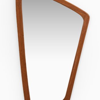 Organic mirror produced in Denmark at Studio Schalling