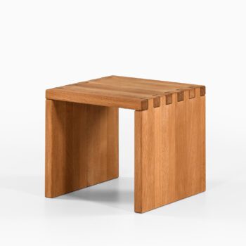 Contemporary side table in solid oak at Studio Schalling